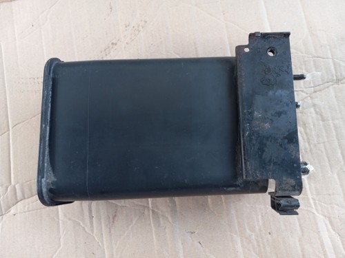 2000 Chevrolet Silverado-GMC Sierra EVAP Charcoal Canister Fits 1999-2002 OEM - 第 1/3 張圖片