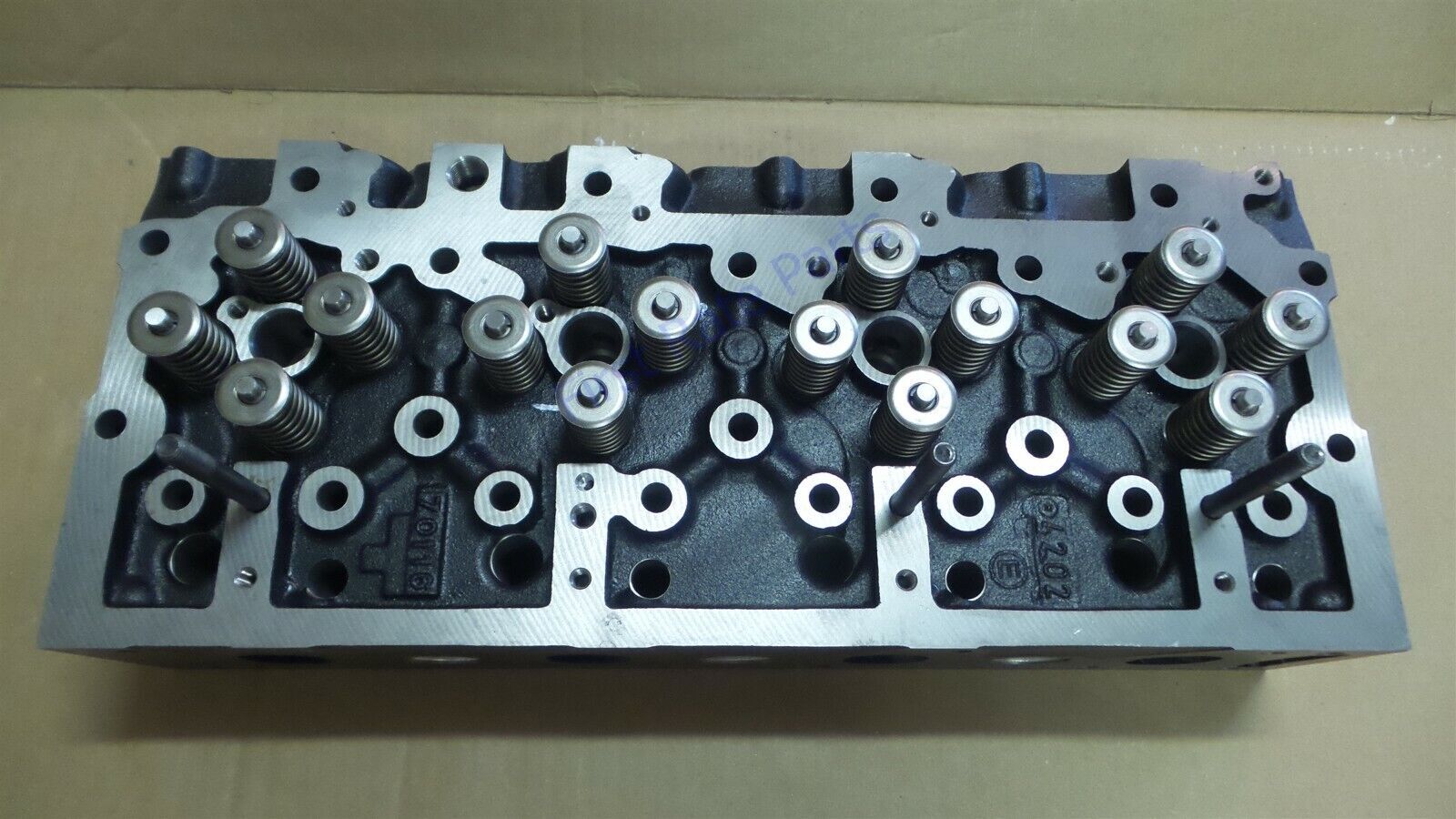 Challenger V837073202 Tractor Cylinder Head MT455D MT465D MT475D  