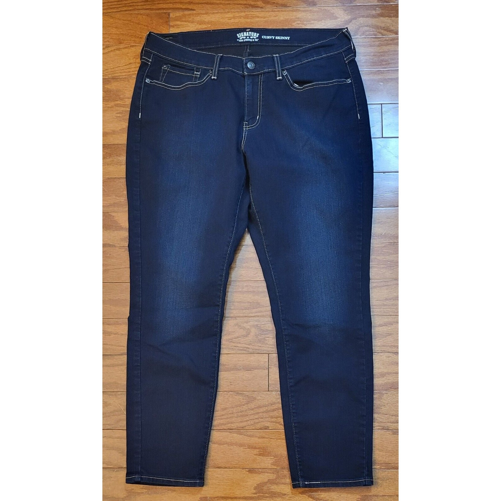Levi Strauss Signature Women's Size 16 Mid Rise Skinny Ankle Jeans