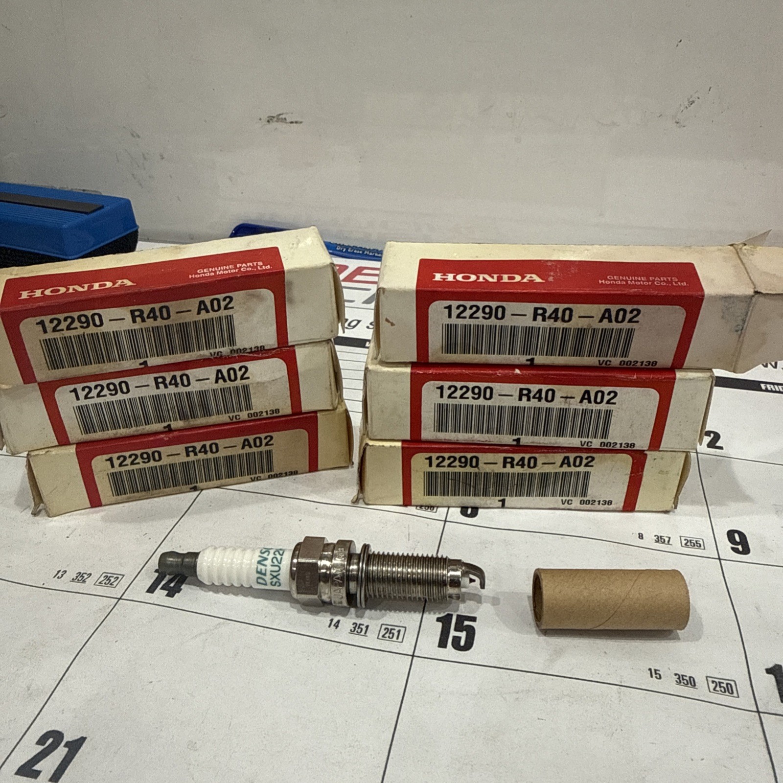 1 Honda Genuine 12290-r40-a02 Spark Plug-Si DENSO SXU22HCR11S REAL HONDA OEM