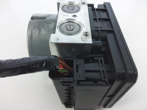 MINI F55 F56 Cooper SD DSC ABS Brake Pump Control Module 6882557 3451 6882556 01 - Picture 4 of 11