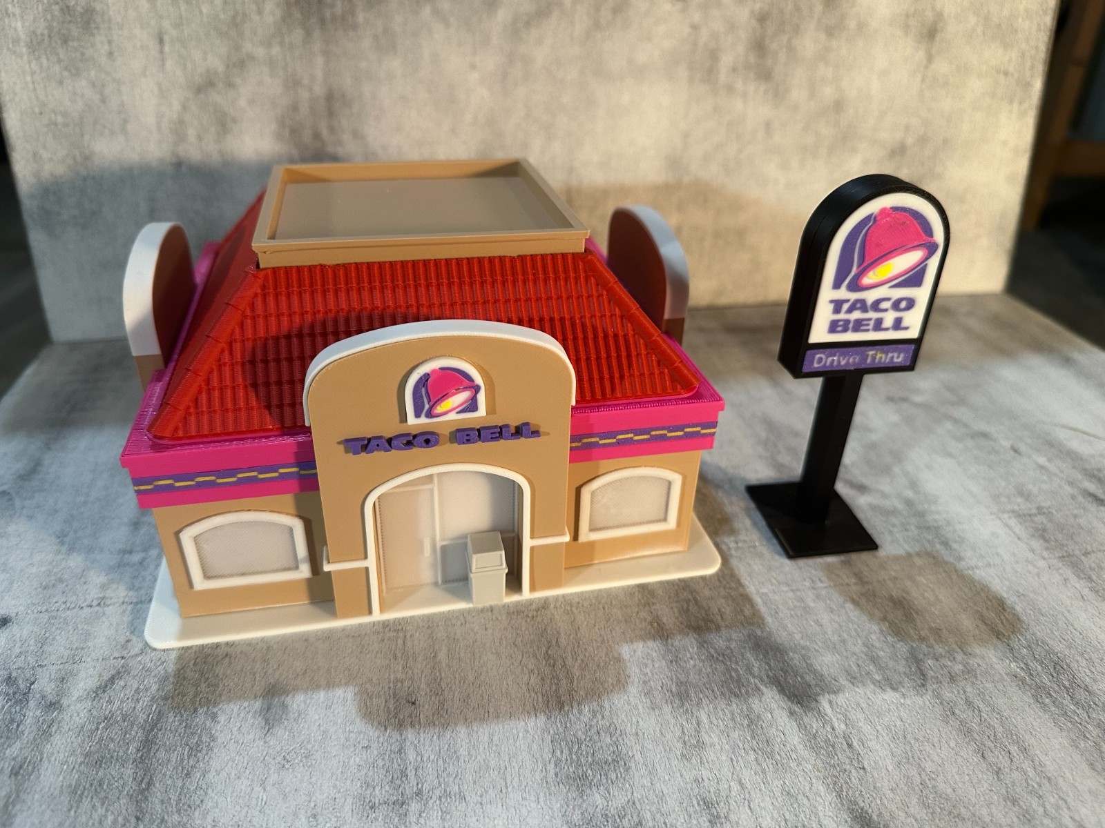 Retro Taco Bell 1:64 Scale Diorama