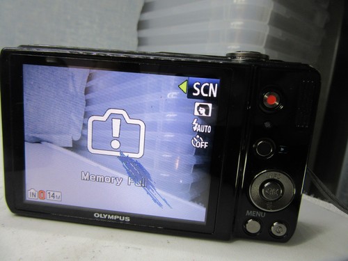 Olympus Digital Camera D-720 14.0MP Black Tested *Read* - Picture 3 of 5