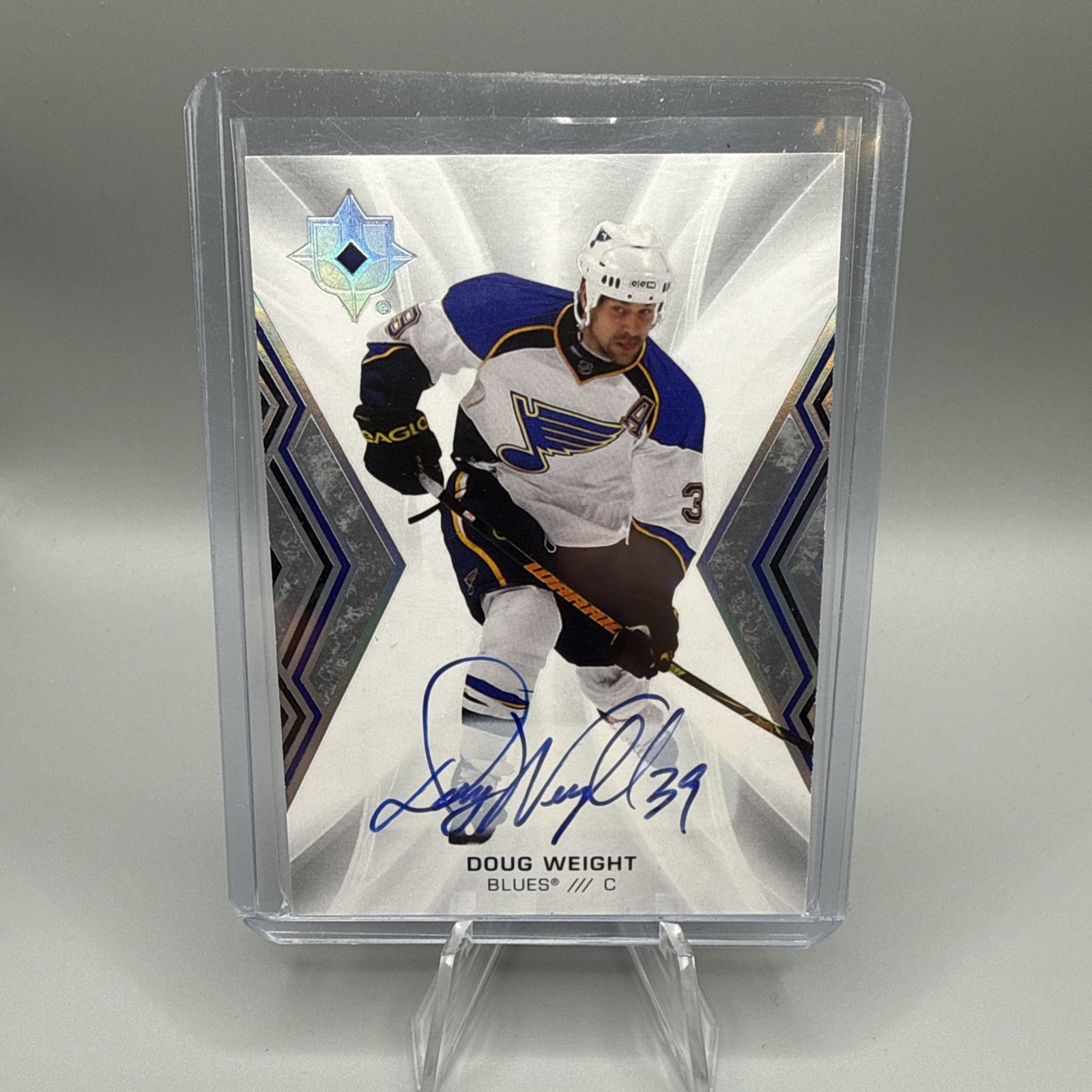 2021-22 Upper Deck Ultimate Collection Legends Auto Doug Weight #95