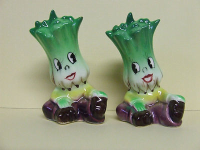 Vintage PY(?) Anthropomorphic Smiley Celery Stalk Heads Salt & Pepper Shakers