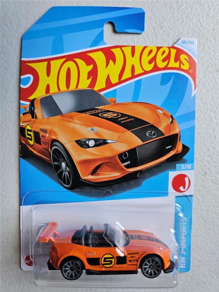 2024 Hot Wheels 69/250 HTD22 '15 Mazda MX-5 Miata HW J-Imports 3