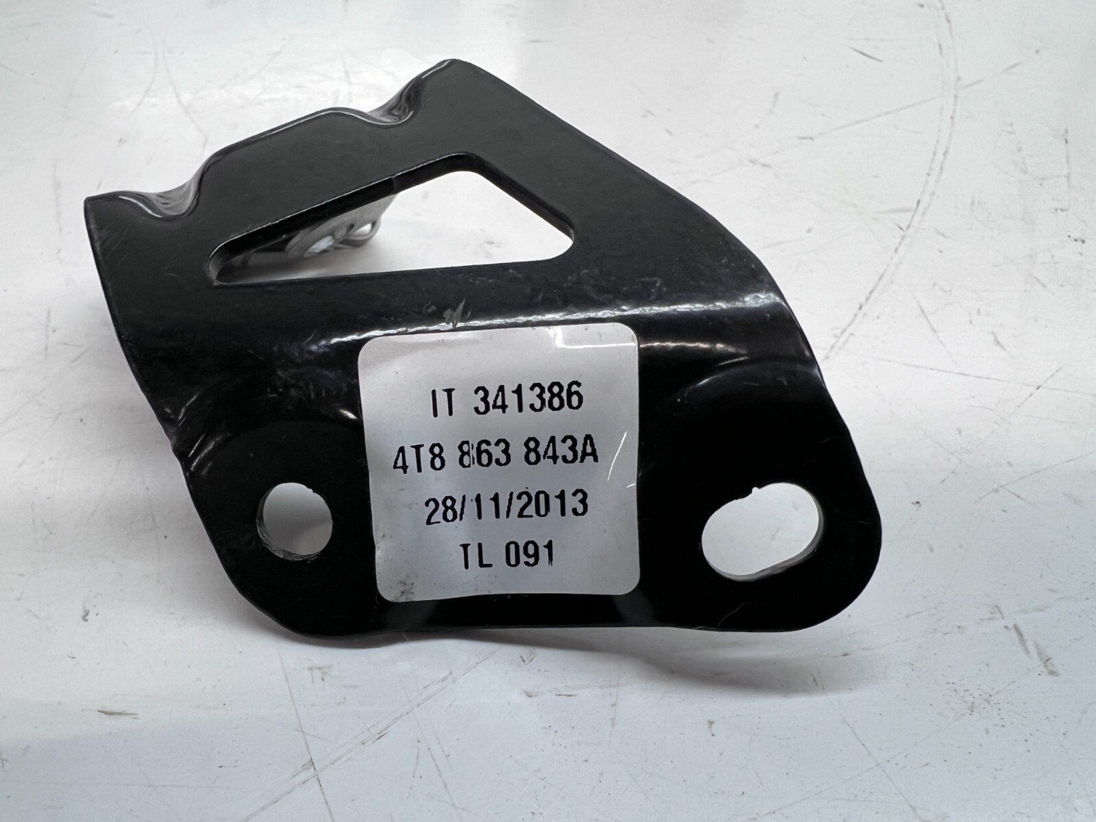 LAMBORGHINI HURACAN EVO DRIVER LEFT ENGINE SECURING BRACKET OEM 4T8863843A