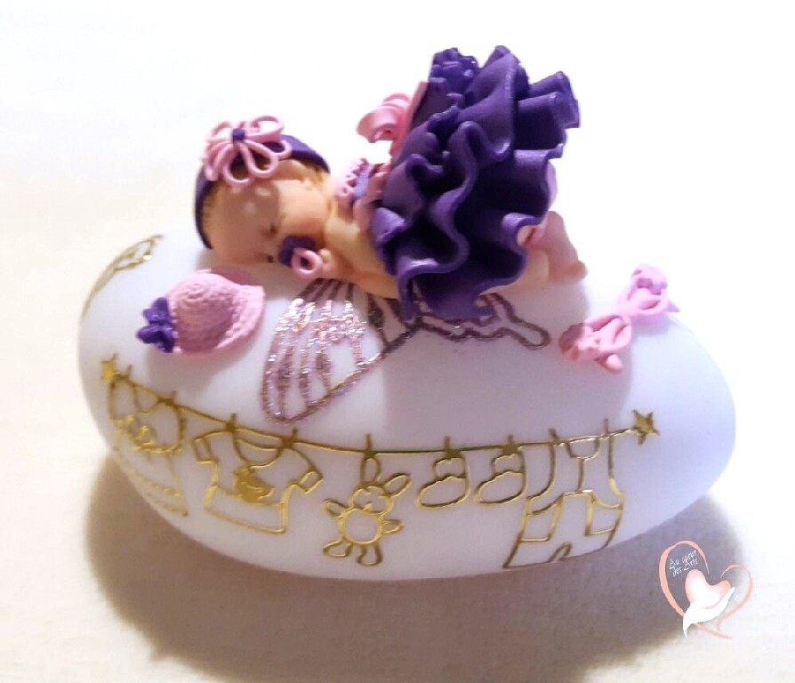 Galet lumineux bébé fille violet et rose pour endormir bébé en douceur