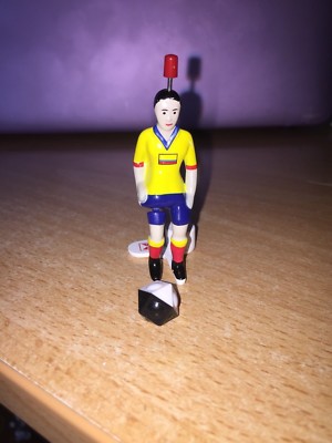 Tipp Kick Kaufland Fußball Spieler WM 2018 Kolumbien mit Ball