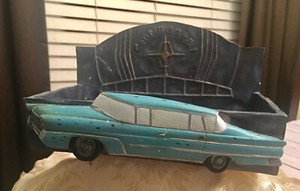 VTG Lincoln Continental Sculpture Resin Dish Tray Trinket Box Classic Car Art