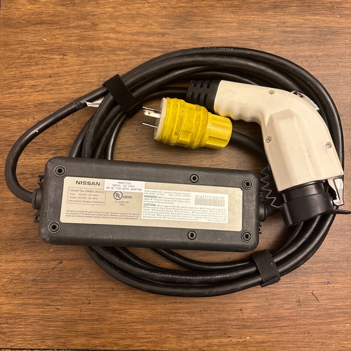 Nissan Leaf EV Charger Locking L6-20 Pin charging cord 16 amp 240v