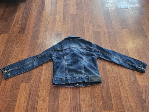 DKNY Girls Sz 6 Dark Blue Jean Denim Jacket Snap Closure EUC Style From 2019 - Picture 9 of 17