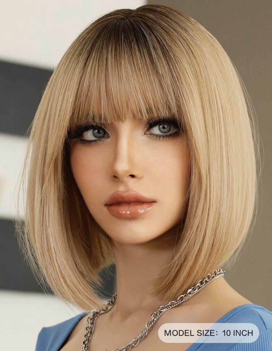 Perruque Synthétique Pixie Bouclée Blonde Dorée Avec Frange - Courte, Bonnet Moyen, Neuve Sans étiquette