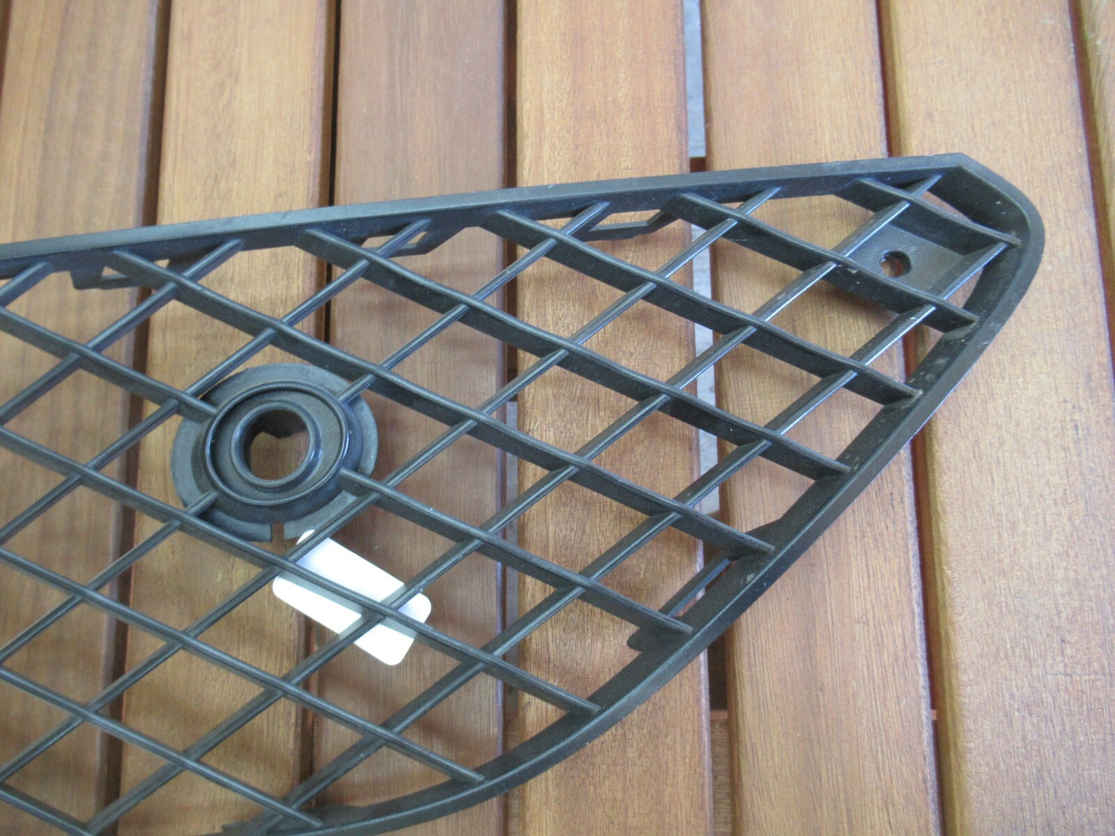 2016-2017 BENTLEY COTINENTAL FRONT BUMPER RIGHT PASSENGER LOWER GRILLE GRILL OEM