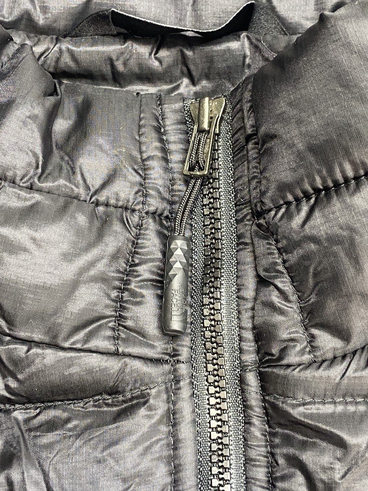 The North Face Mens Vest Jacket Black Size XXL ThermoBall Trekker Quilted Zip Up thumbnail 7