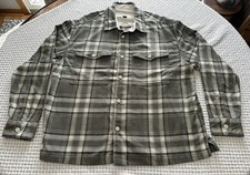 American Eagle Mens XL Green Plaid Flannel Long Sleeve Double Pocket Shirt