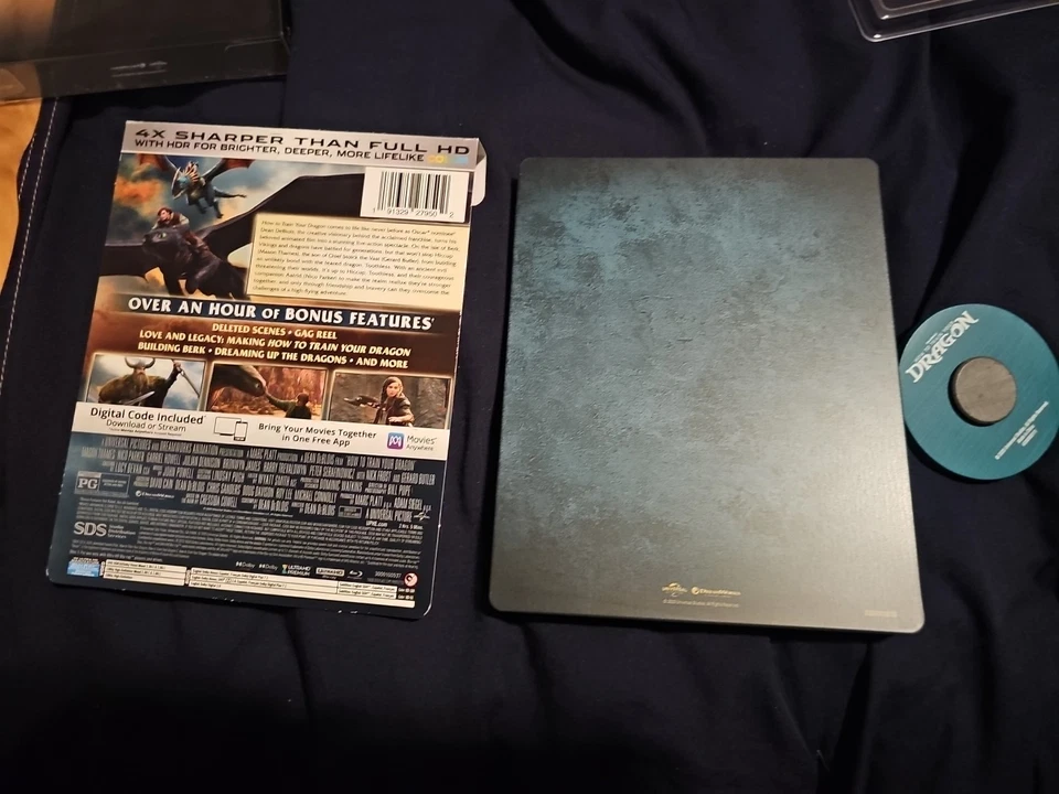How To Train Your Dragon (2025) 4K + Blu-ray + Slip + Magnetic Medal - Like New - Image 4 of 4