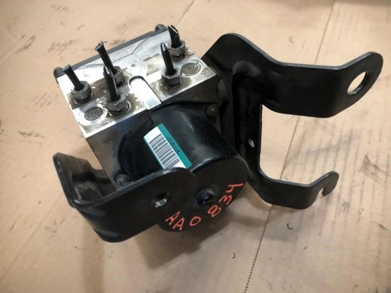 05 06 Ford F350 Super Duty 6.0L 4x4 a través 12/04/05 bomba de freno antibloqueo y módulo Foto 3 de 4