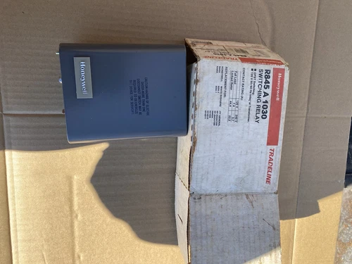 Honeywell R845A1030 Switching Relay Control Circuit NIB