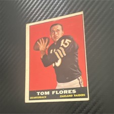 Topps 1961 Tom Flores #186 Oakland Raiders NFL Football Card Rookie Base Set. rookie card picture
