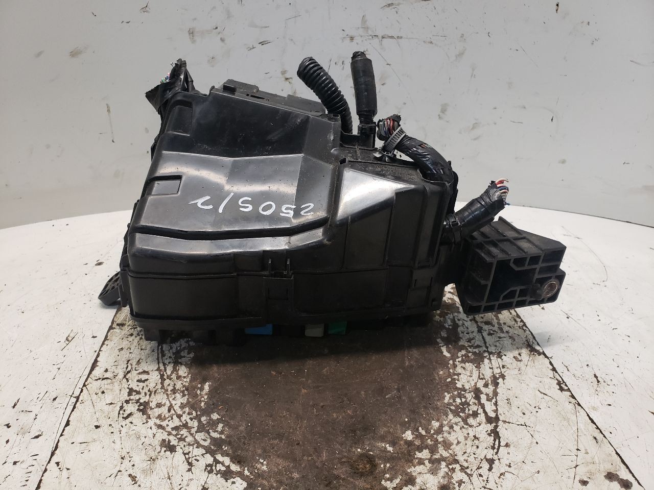 2014-2016 MAZDA 6 Fuse Box Junction Box Engine Tested OEM