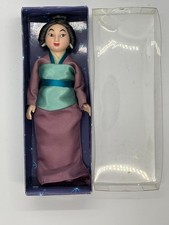 DE AGOSTINI Disney Porcelain Doll FA LI Mulan's Mother Robe BOXED RARE