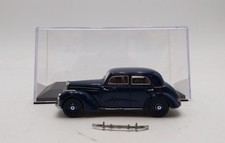 Minichamps 1:43 Scale Mercedes-Benz 220 (W187) EX