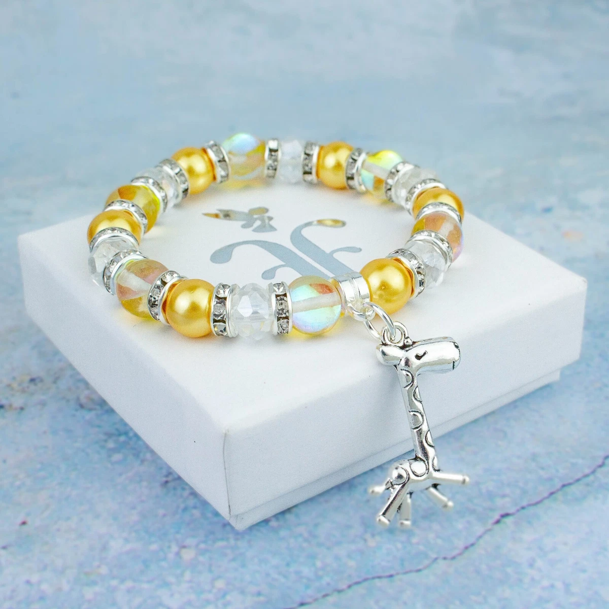 Giraffe jewelry shop bracelet