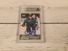 Joonas Donskoi Signed 2015/16 Upper Deck Young Guns YG RC #230 Beckett BAS c