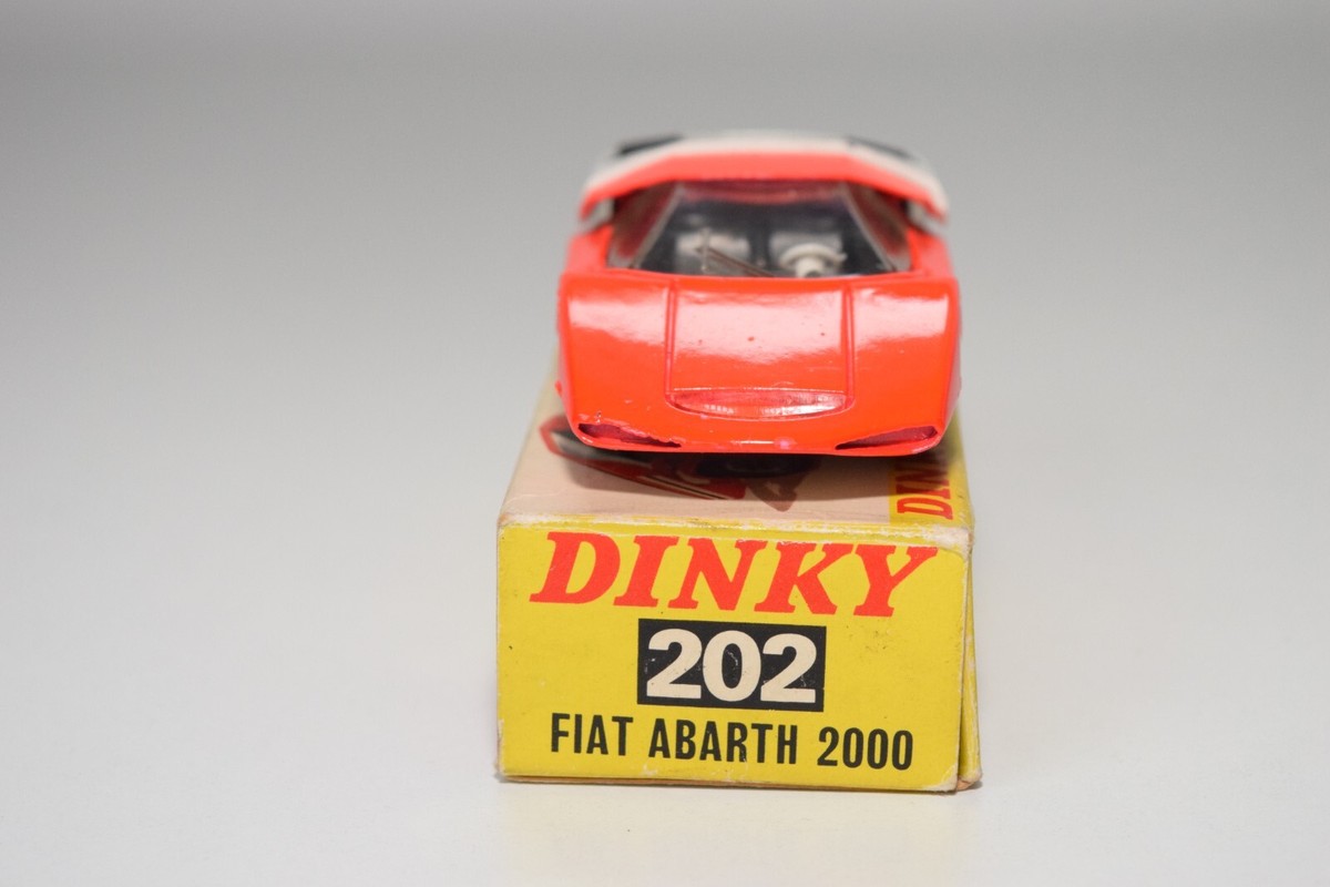 A78 1:43 DINKY TOYS 202 FIAT ABARTH 2000 ORANGE WHITE NEAR MINT