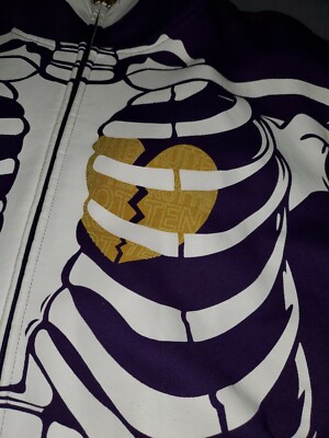 OG 2006 LRG dead serious hoodie size Xl brand new 100 OG 2006 LRG dead serious hoodie size Xl brand new 100