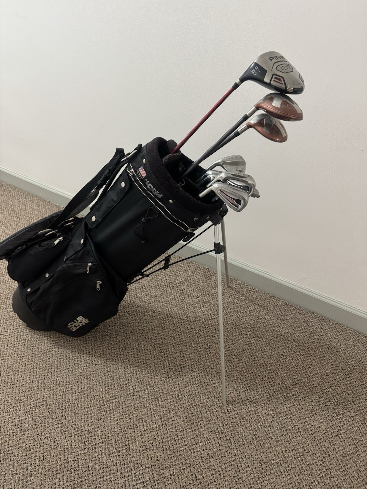 Set: Driver, Wood, Irons, Putter,  Bag, Ect. Left Handed
