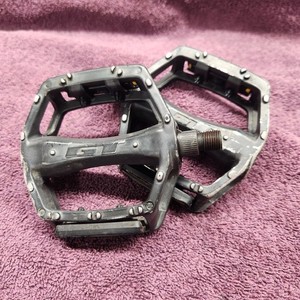 Pédales Plates Vintage GT Performer Freestyle VP-873 - Axe 1/2", Occasion