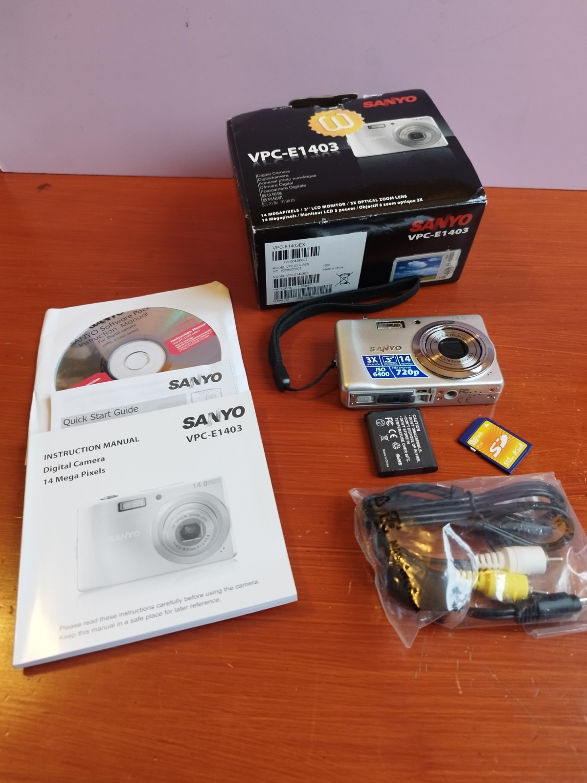 Sanyo VPC- E1403