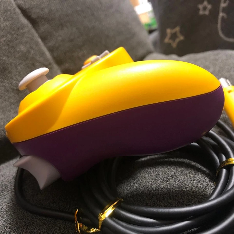 Club Nintendo Wario GameCube Yellow Controller Limited Edition - Image 4 of 4