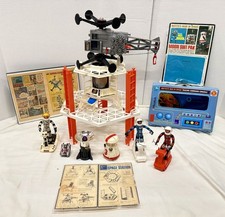 Mattel Major Matt Mason Man in Space Station Crawler Moon Suit Lot READ