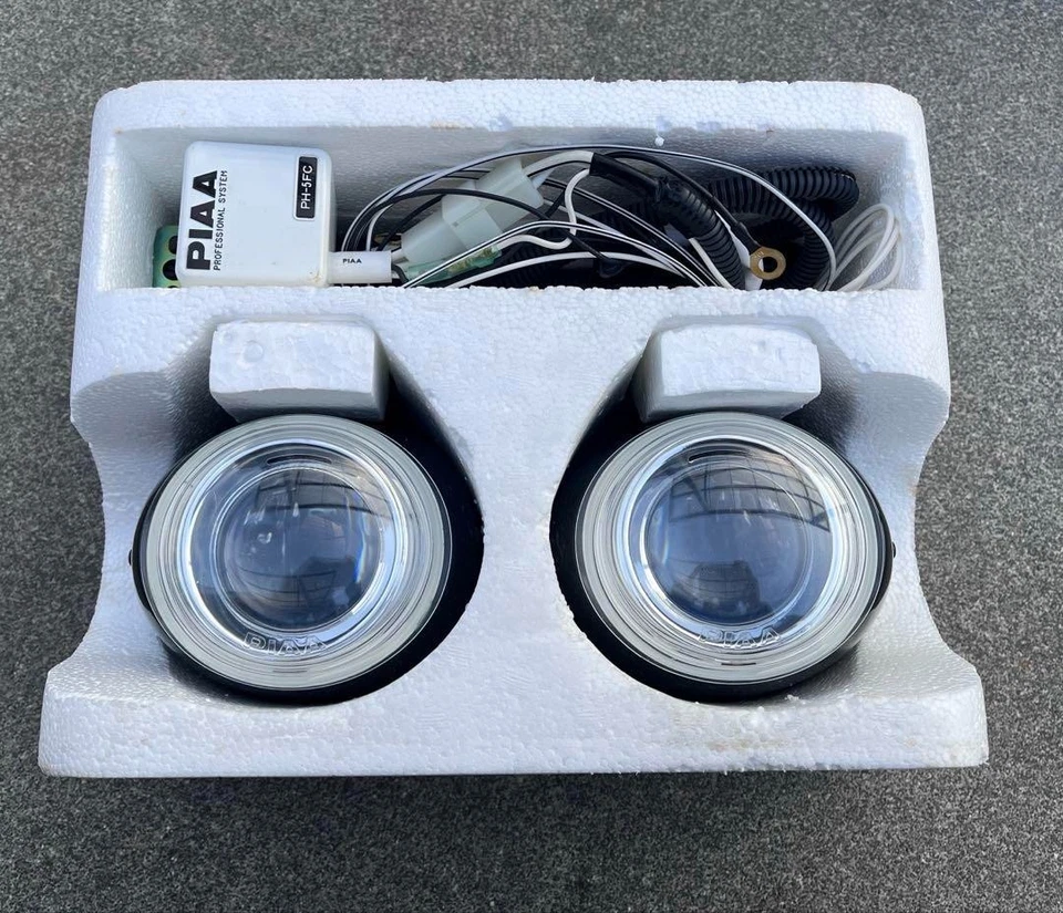 PIAA 959 H3 12V Yellow Projector Vintage Fog Lamp with Harness Hang Mount 12cm - Image 2 of 4