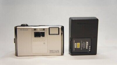 Nikon COOLPIX S1000pj Digital Camera W/Battery Projecter Nikon COOLPIX S1000pj Digital Camera W/Battery Projecter
