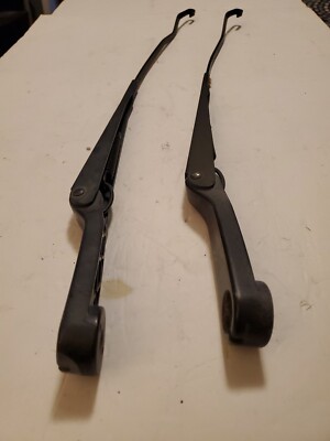 2002 2005 LANDROVER FREELANDER LEFT & RIGHT WINDSHIELD WIPER ARMS OEM NO BLADES 
