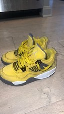 Jordan 4 Thunder
