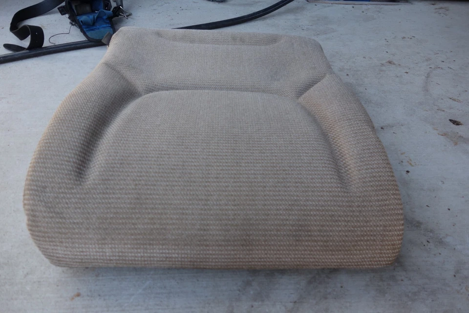 1992 - 2002 Saturn SC1, SC2 后座右乘客侧靠背靠垫布 — 第 3/4 张图片