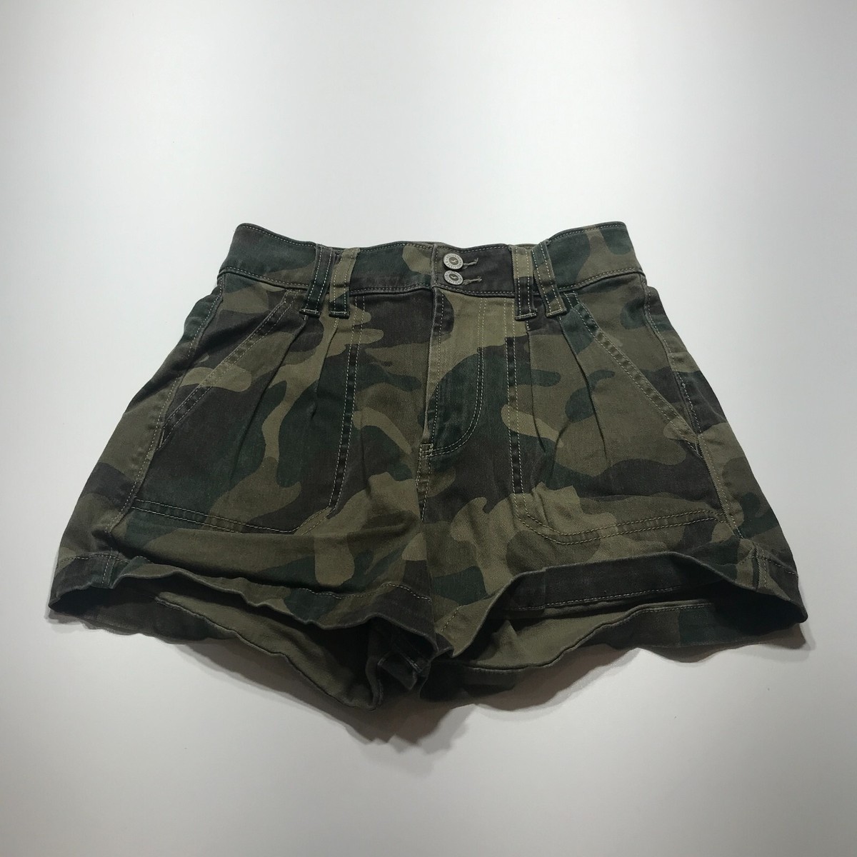 Hollister Shorts Womens Size 00 Camo Pleated Ultra High Rise