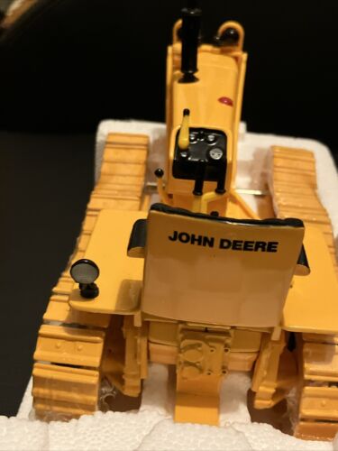 Ertl 1/16 John Deere 430 crawler - Picture 10 of 14