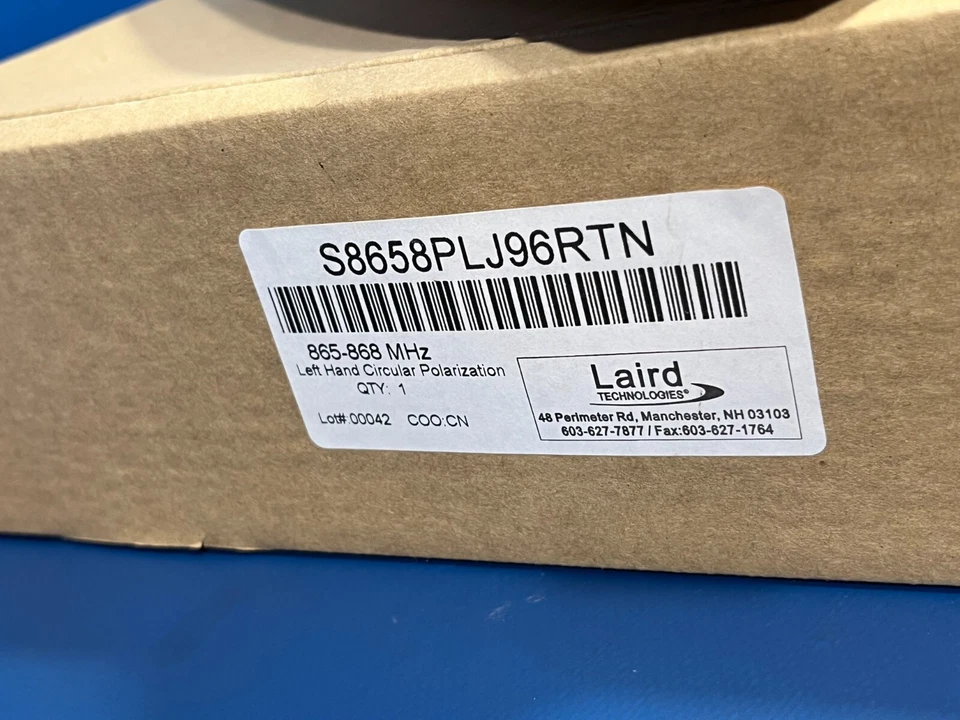 LAIRD S8658PLJ96RTN RFID ANTENNA *NEW* - Image 2 of 3