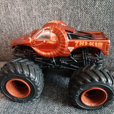 Hot Wheels Monster Jam ZOMBIE HUNTER Mountain Ram FORD F-150 ZH1 X13 FELD Truck