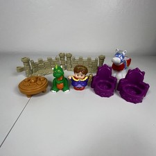 2004 Fisher Price Little People Lil' Kingdom Castle Replacement Pieces C1159