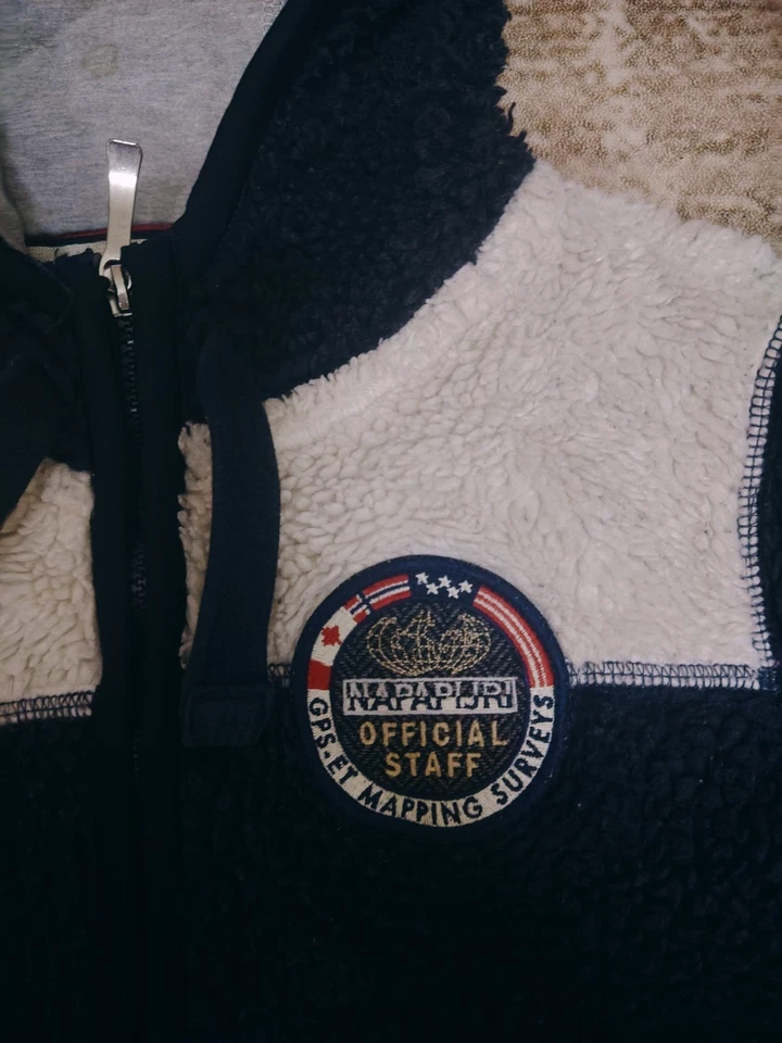 Vintage Napapijri Fleece Zipper Jacket Warm Wear Outer Sweater - Image 2 of 4