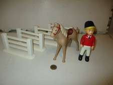 Little Tikes Dollhouse Jockey, Horses & 4 Fences