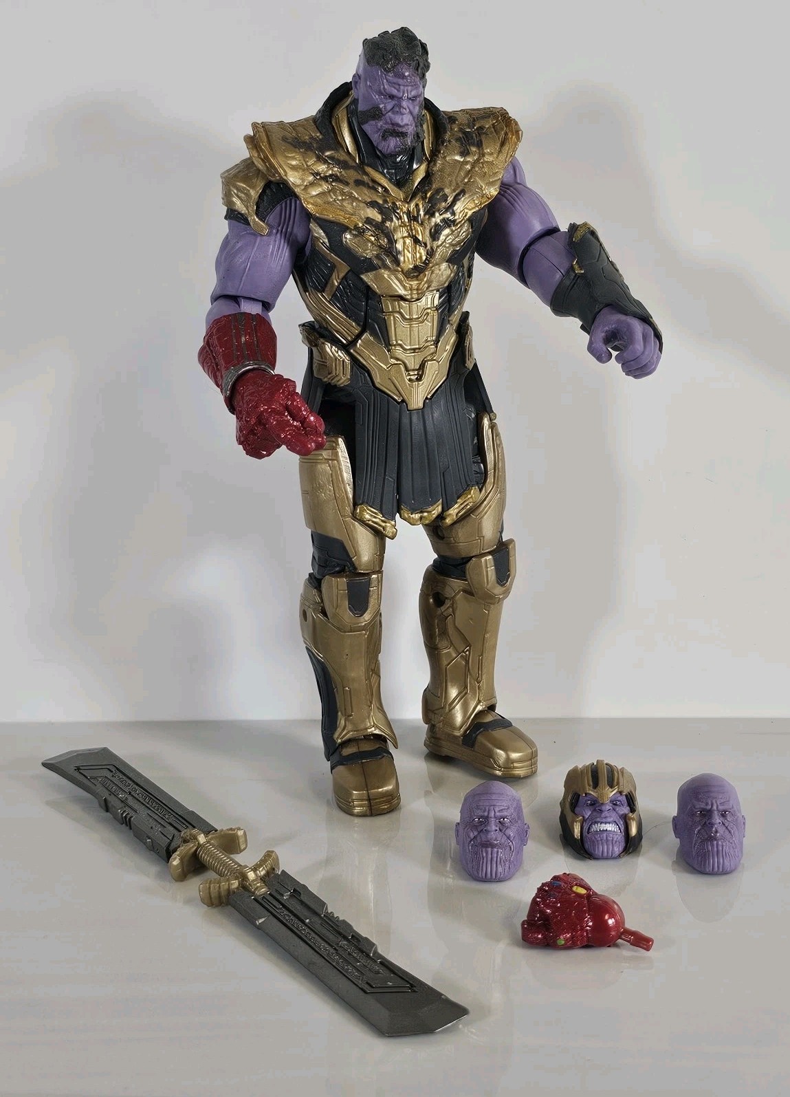 Hasbro Marvel Legends Avengers Endgame Final Battle Thanos