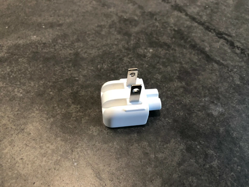 Apple iPhone iPod iPad MacBook Netzteil USA Adapter Reise Stecker Duckhead US